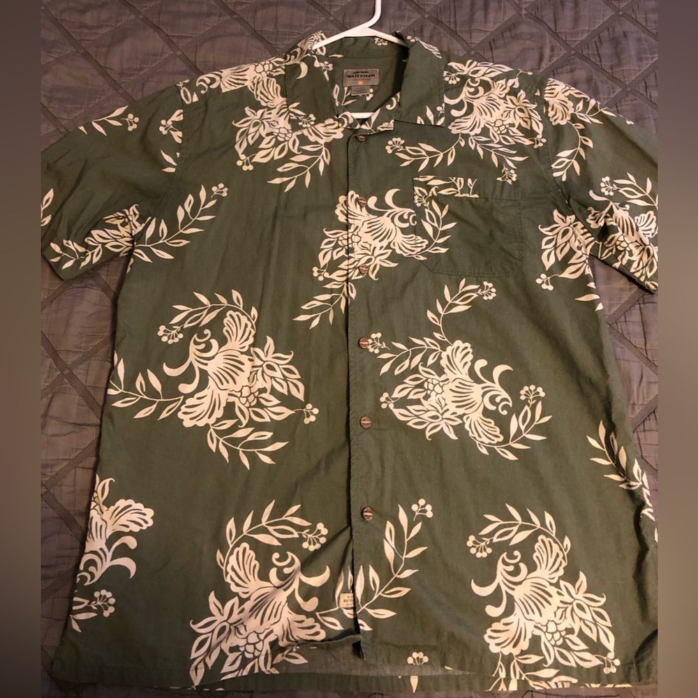 Vintage Quicksilver Button Down Shirt (Men’s XL) - Green and Cream